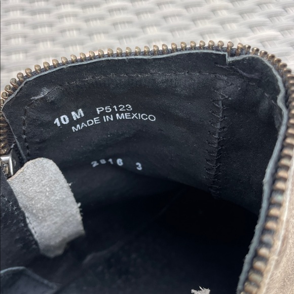 Grey fringe Corral Boots - Picture 6 of 7